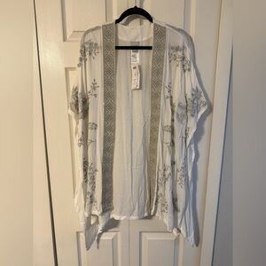 New Chico’s Embroidered Ruana Kimono Tunic Cardigan Coverup White Silver S/M